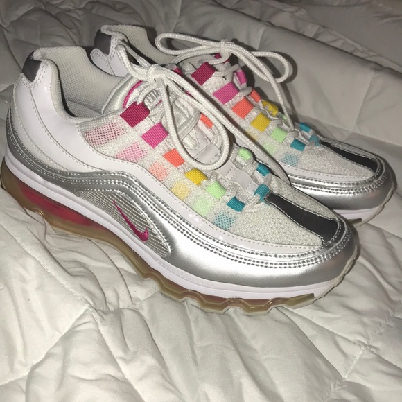 EUC White with Rainbow Nike’s Size 6Y - Picture 1 of 7